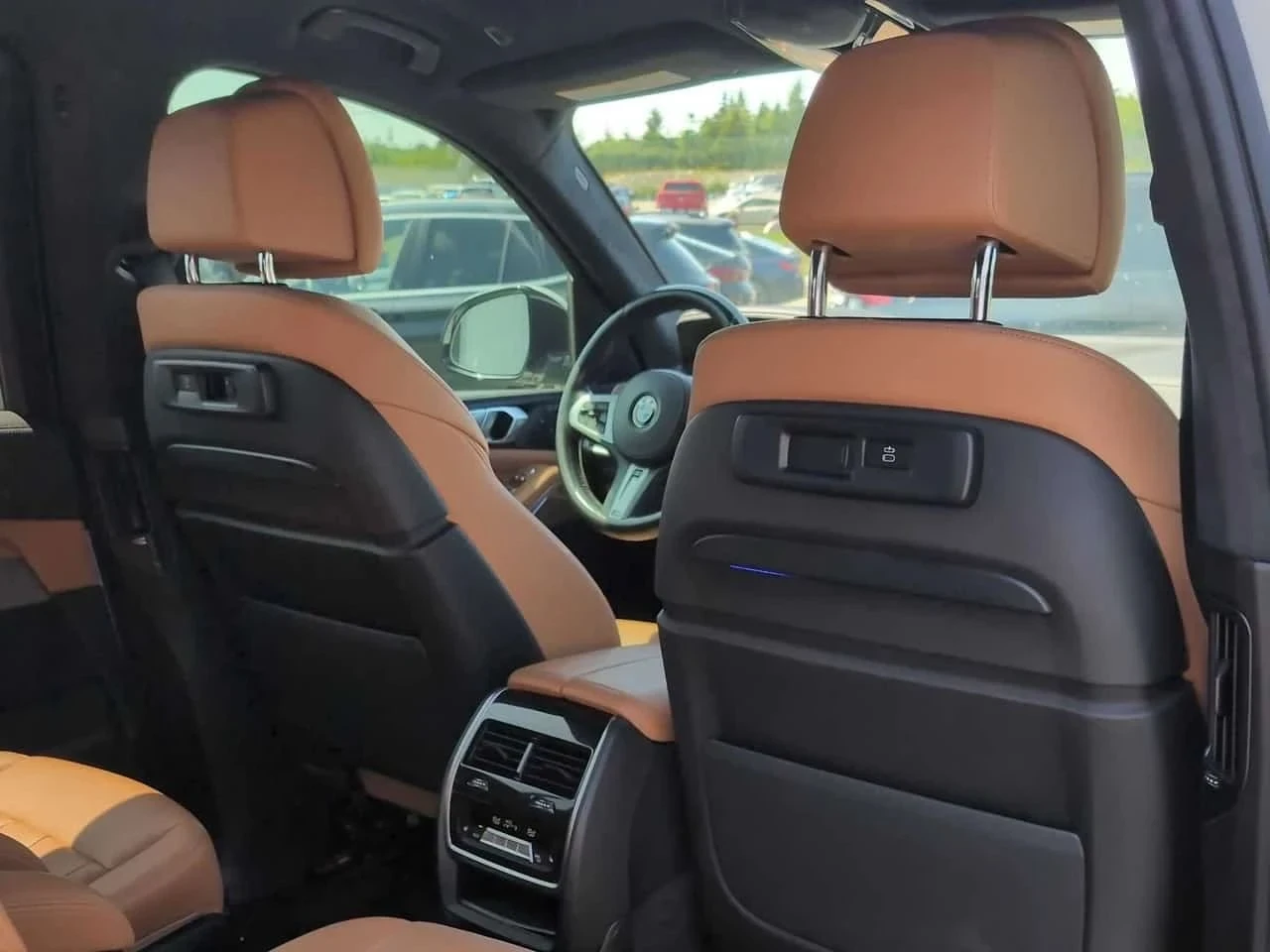 BMW X7 M-pack* 360* Pano* 7Мест* Laser* Подгрев* , снимка 11 - Автомобили и джипове - 55754290