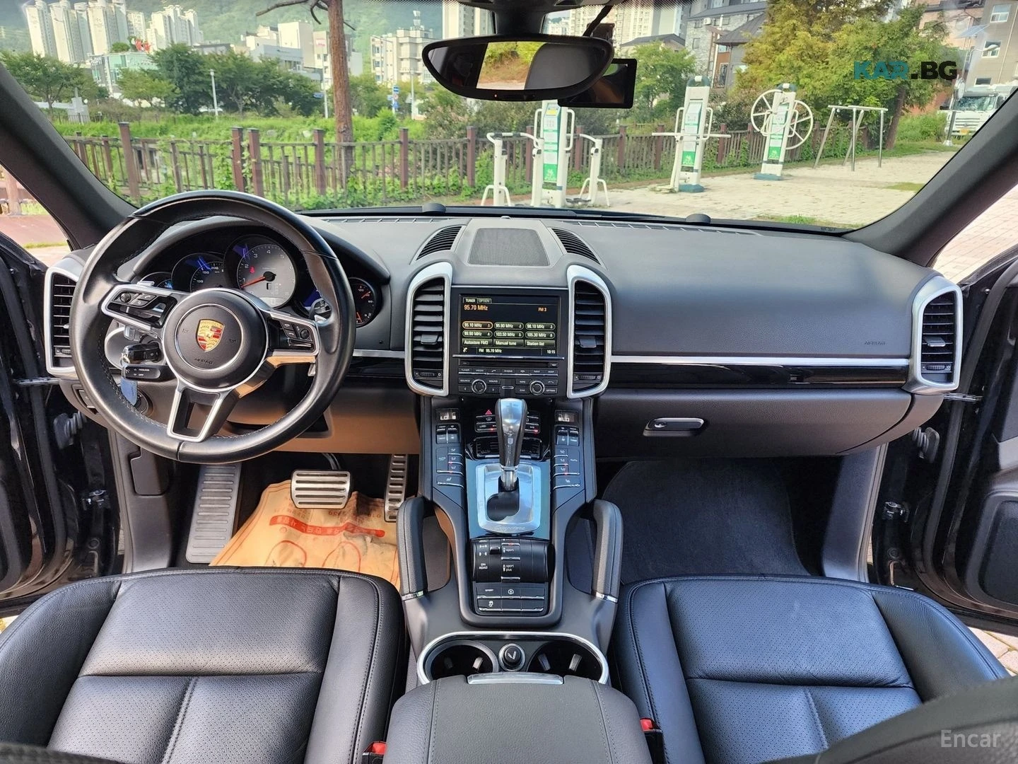 Porsche Cayenne 3.6S* КОЖА* ПОДГРЕВ* ПАНО* КАМЕРА, снимка 9 - Автомобили и джипове - 55825839