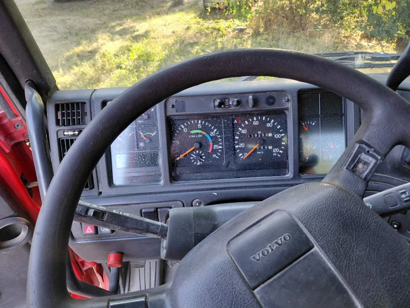 Volvo F7 ЗА КОНТЕЙНЕРИ, снимка 6 - Камиони - 52660661