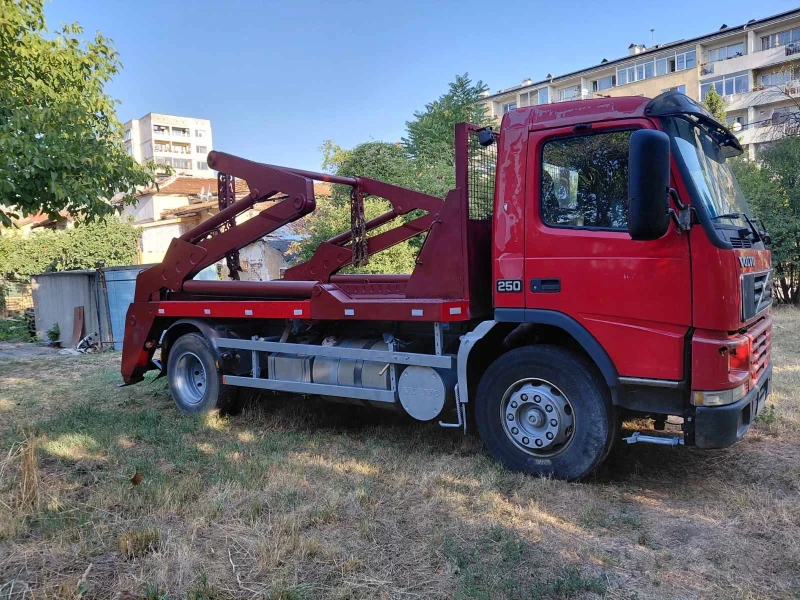 Volvo F7 ЗА КОНТЕЙНЕРИ, снимка 3 - Камиони - 52660661