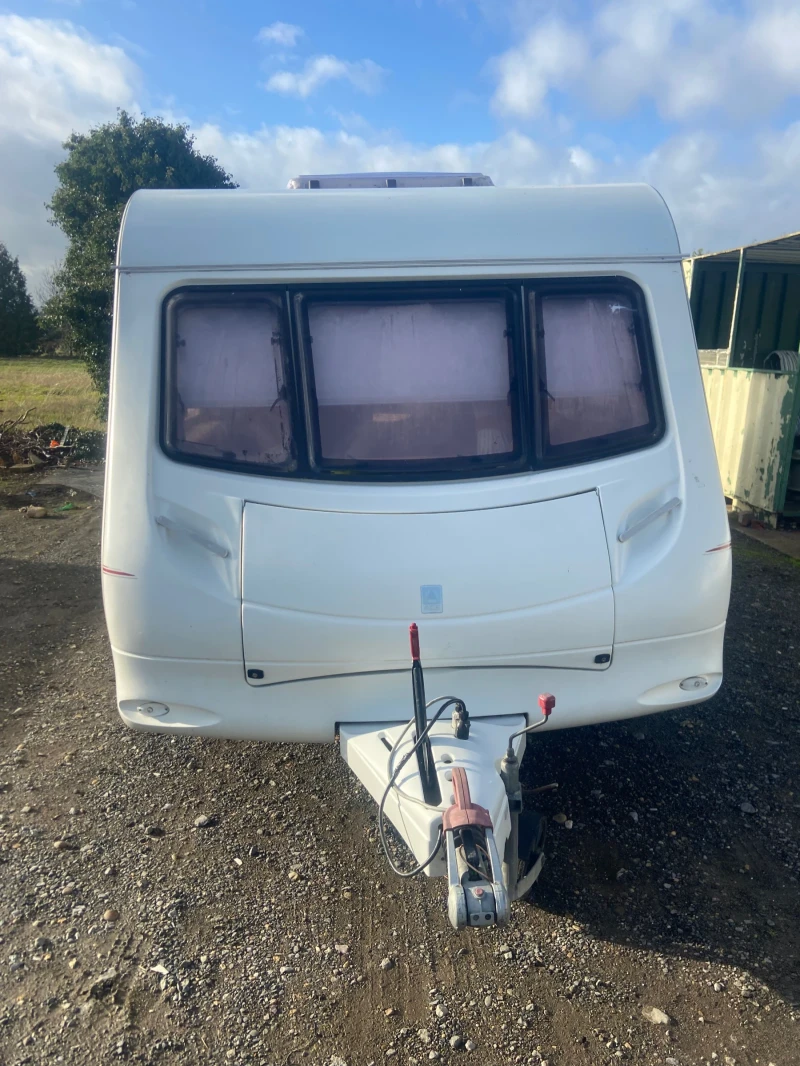 Каравана Swift Ace  Jubilee , снимка 2 - Каравани и кемпери - 52966196