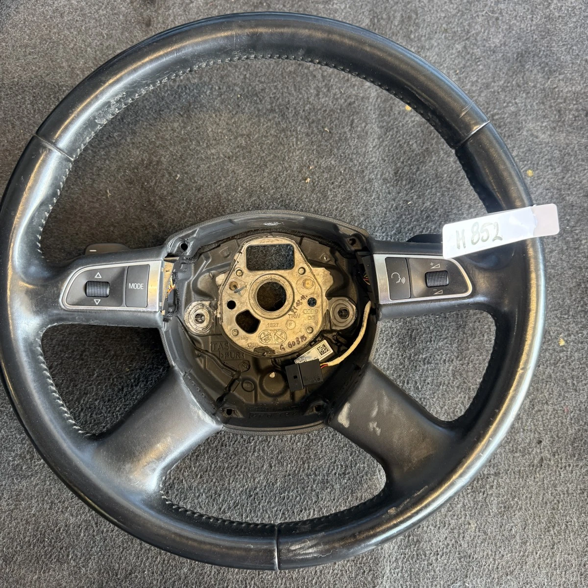 Четирилъчев мултиволан за Audi A4 B8 S4 A5 8T Q5 8R 8K0419091BG ном 852