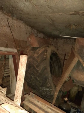 Гуми, снимка 1