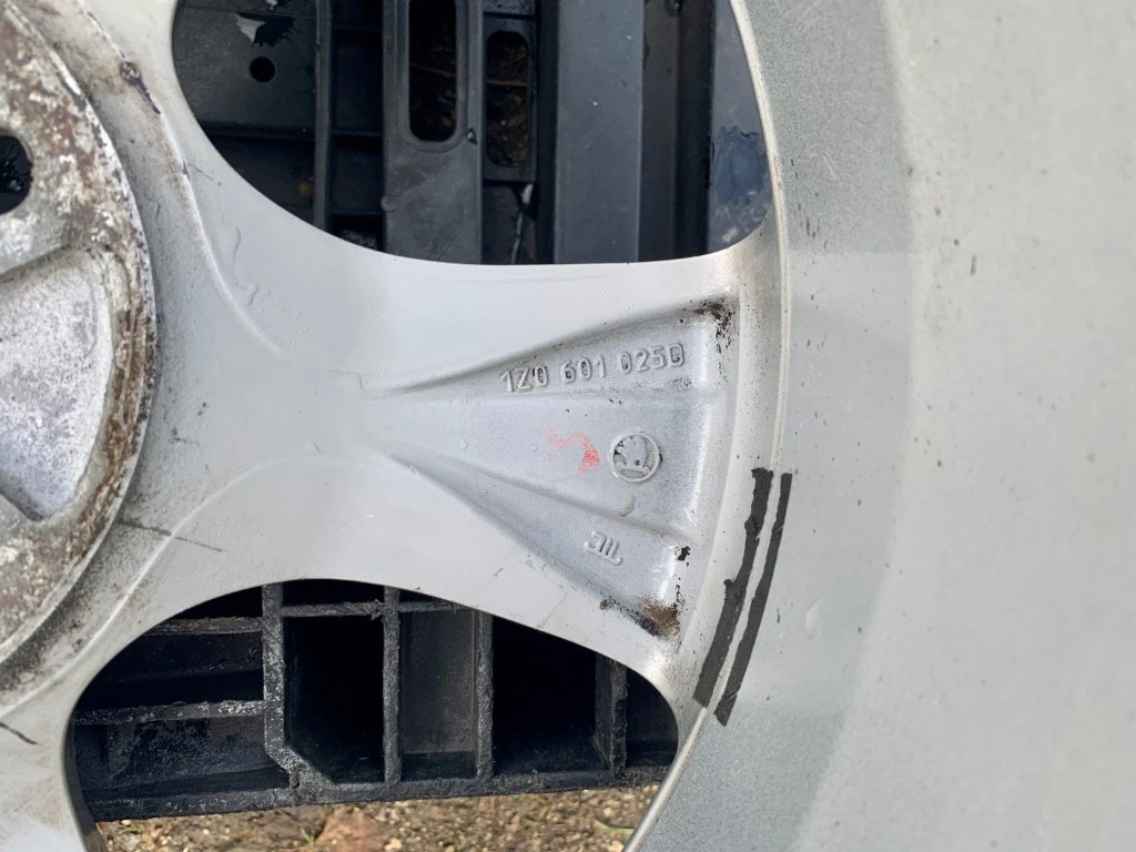 ������ �� Skoda Octavia | Mobile.bg � ����������� 13