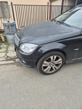 Mercedes-Benz C 180, снимка 4