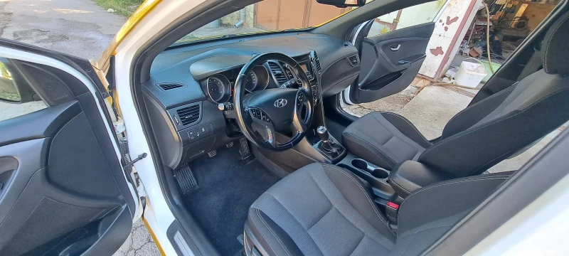 Hyundai I30, снимка 16 - Автомобили и джипове - 48135779