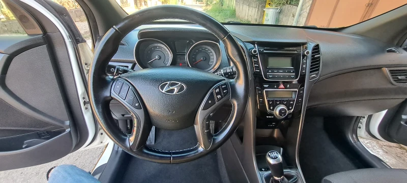 Hyundai I30, снимка 11 - Автомобили и джипове - 48135779