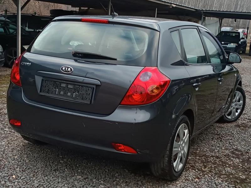 Kia Ceed 1.4i-105кс-КЛИМАТРОНИК-, снимка 3 - Автомобили и джипове - 48320400