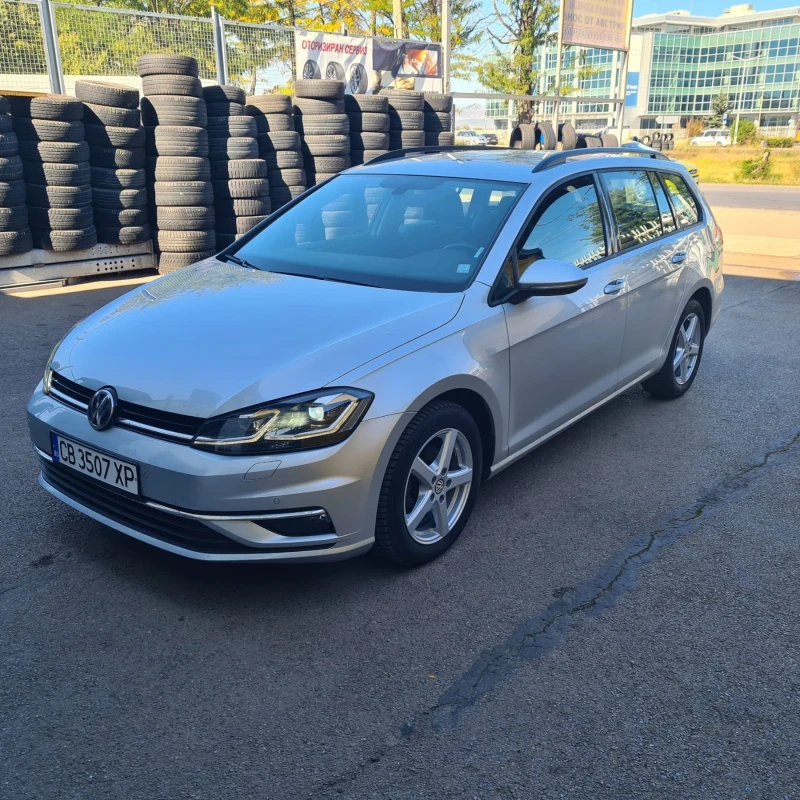 VW Golf, снимка 2 - Автомобили и джипове - 48611792