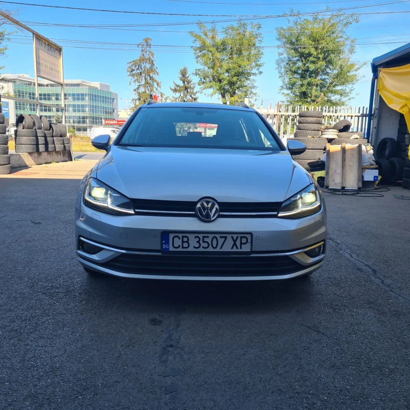 VW Golf, снимка 1 - Автомобили и джипове - 48611792