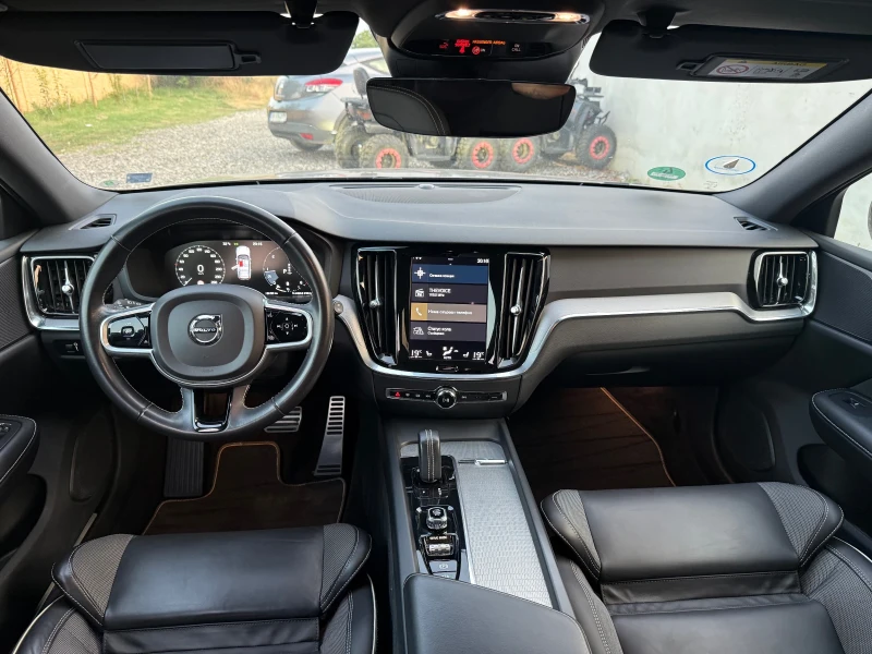 Volvo V60 B4 Mild Hybrid, снимка 7 - Автомобили и джипове - 51160740