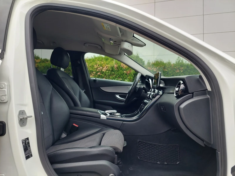 Mercedes-Benz C 180 TOP FULL FULL-ШВЕЙЦАРИЯ, снимка 10 - Автомобили и джипове - 51425534