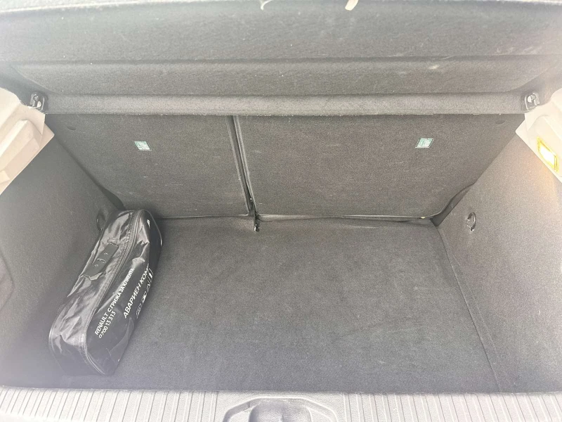 Renault Clio 1.0TCe/ 90к.с., снимка 15 - Автомобили и джипове - 51770203