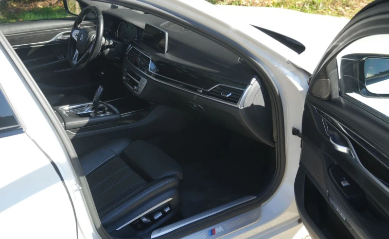 BMW 750, снимка 8 - Автомобили и джипове - 52441697