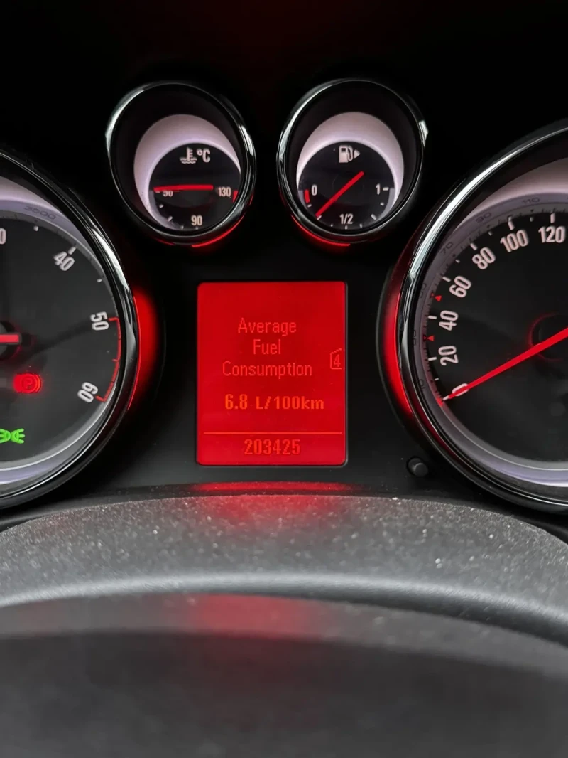 Opel Astra, снимка 8 - Автомобили и джипове - 52853938