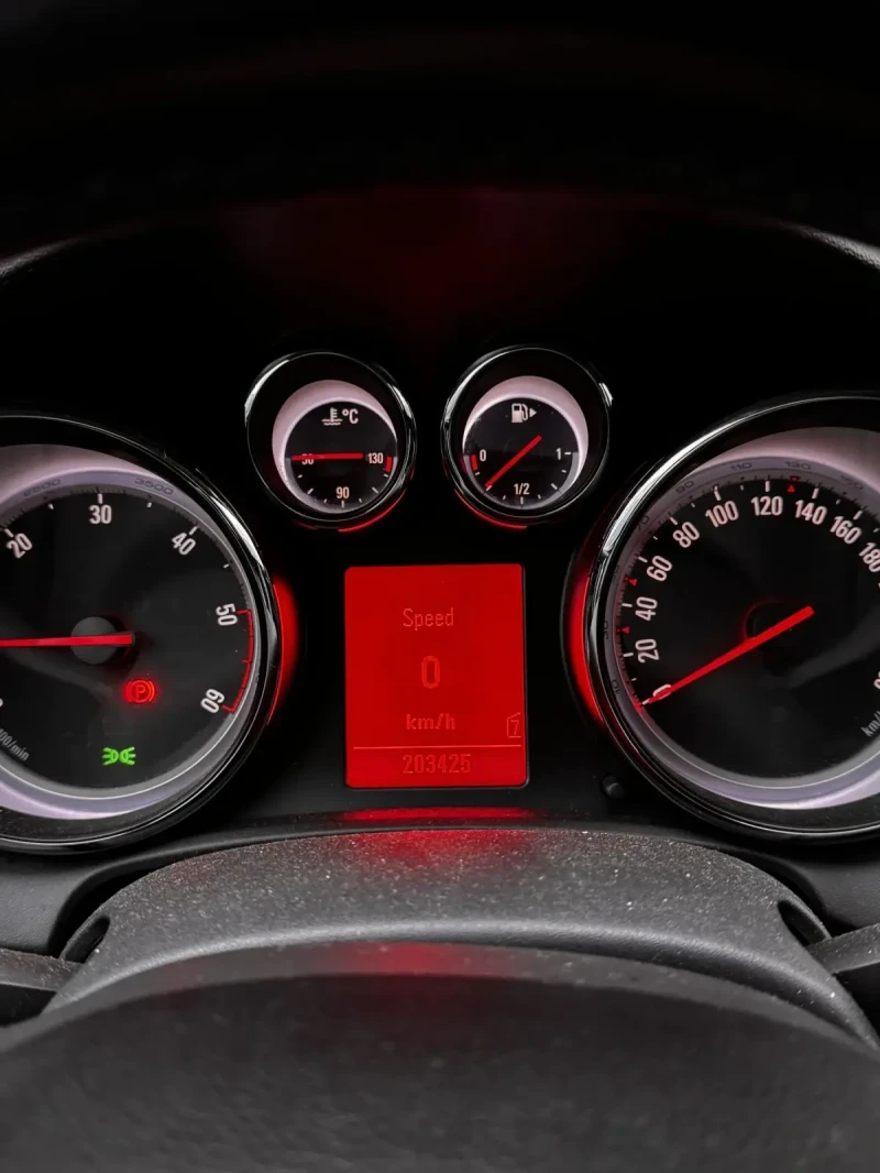 Opel Astra, снимка 9 - Автомобили и джипове - 52853938