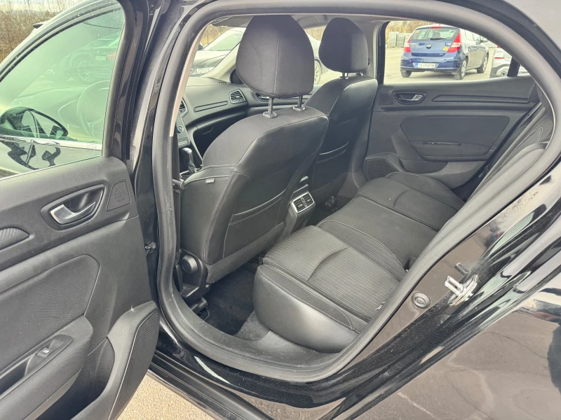 Renault Megane 1.5DCI-EDC7-NAVI, снимка 10 - Автомобили и джипове - 53001898
