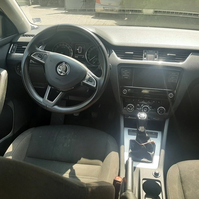 Skoda Octavia 1.6 TDI 4x4 - изображение 7