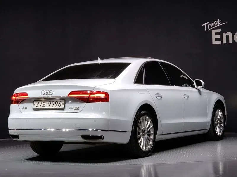 Audi A8 3.0 TDI Quattro - САМО 30% АВАНС, снимка 2 - Автомобили и джипове - 55947859