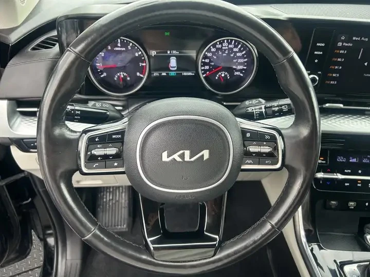 Kia Carnival Automatic, снимка 14 - Автомобили и джипове - 56010867