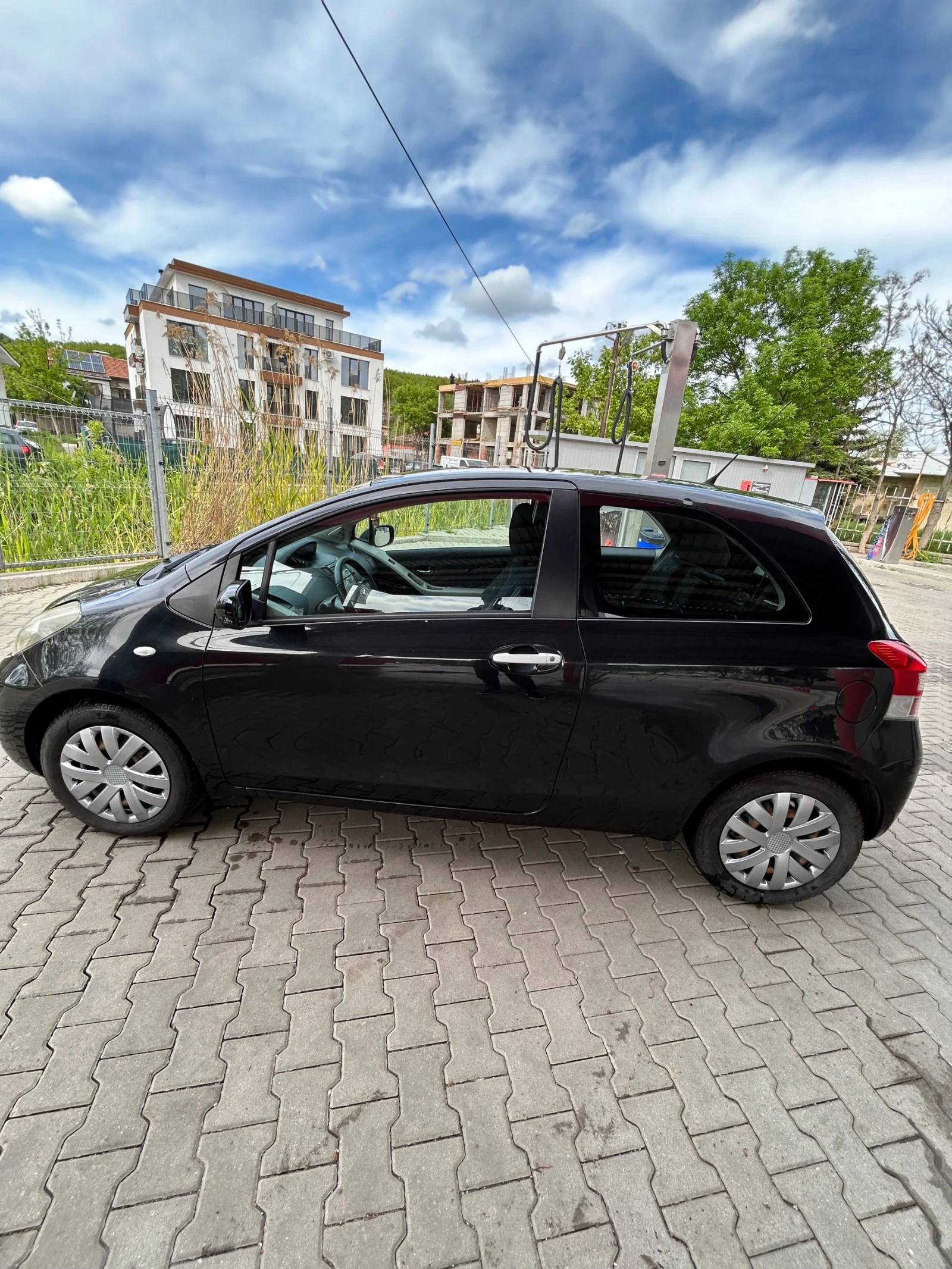 Toyota Yaris  - изображение 3