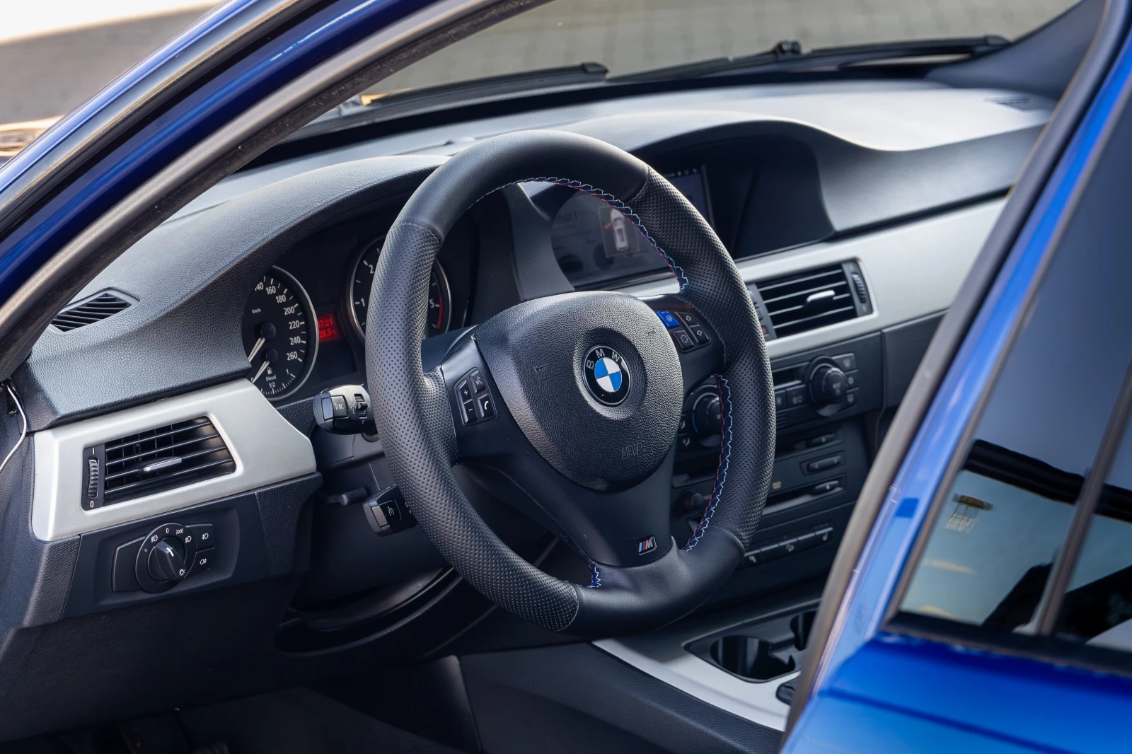 BMW 330 E91 330xd, снимка 5 - Автомобили и джипове - 54813740