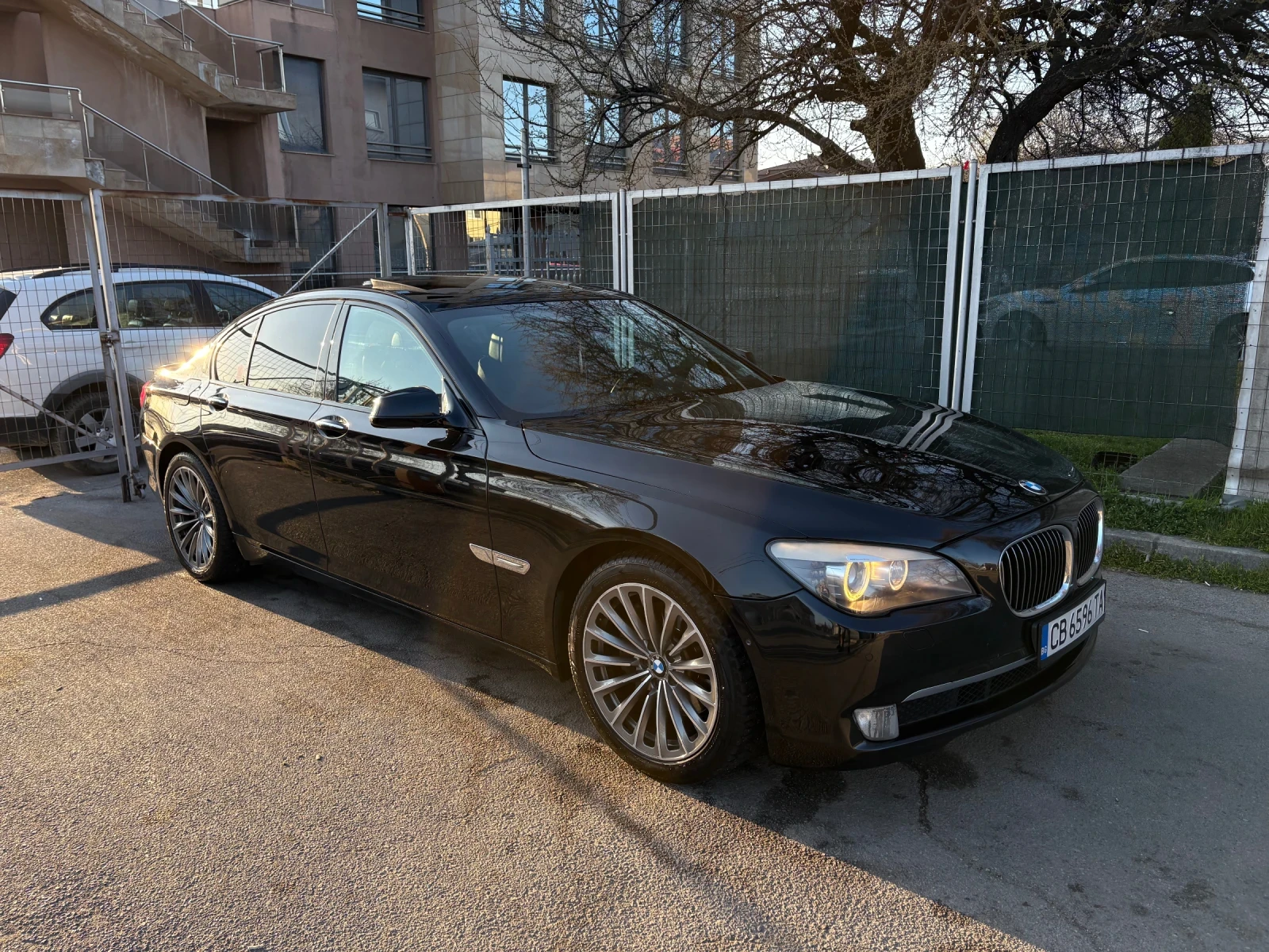 BMW 730, снимка 14 - Автомобили и джипове - 53902566