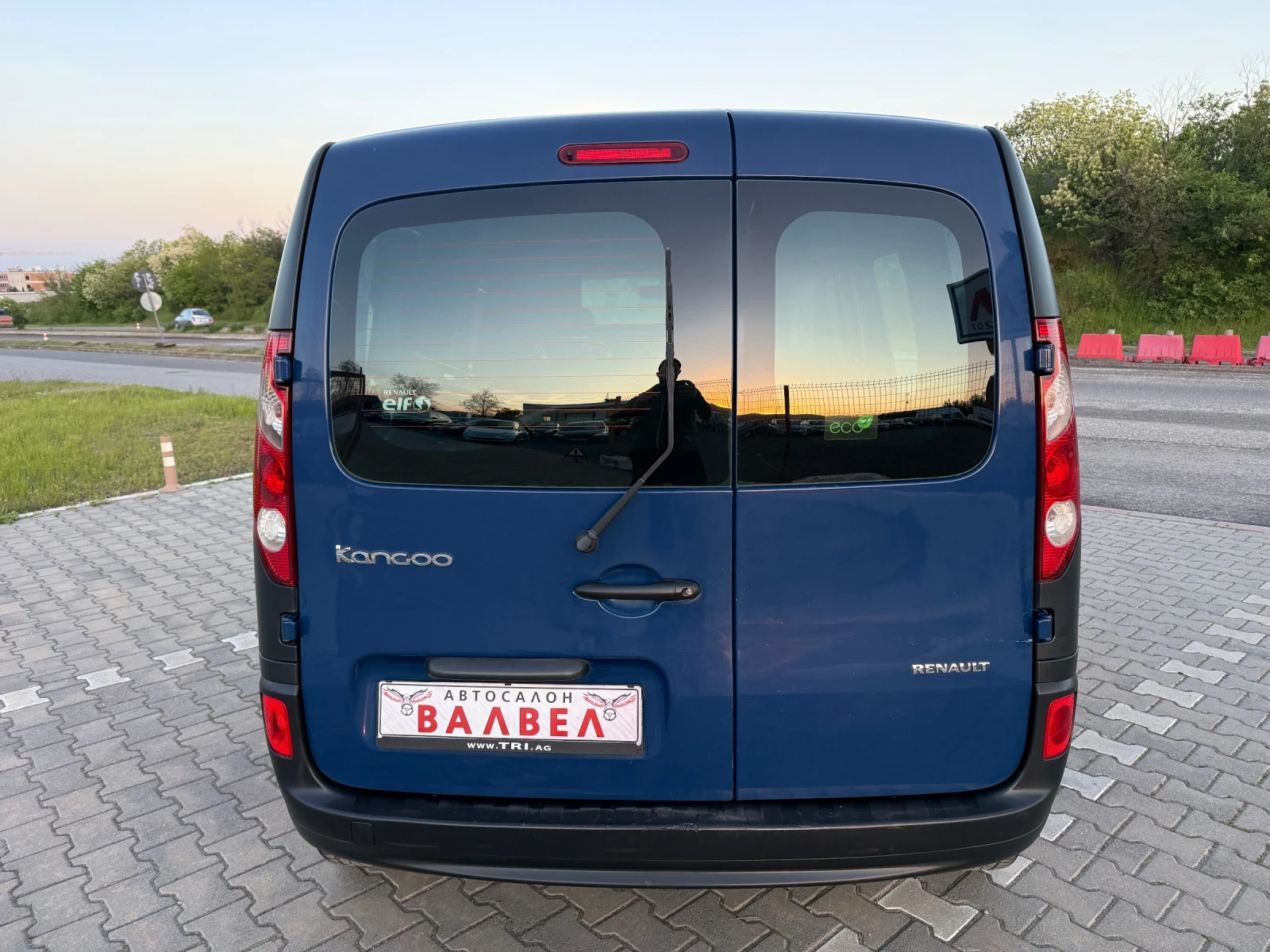 Renault Kangoo * 1.5DCI* 68HP* ТОВАРЕН* , снимка 5 - Автомобили и джипове - 54349504