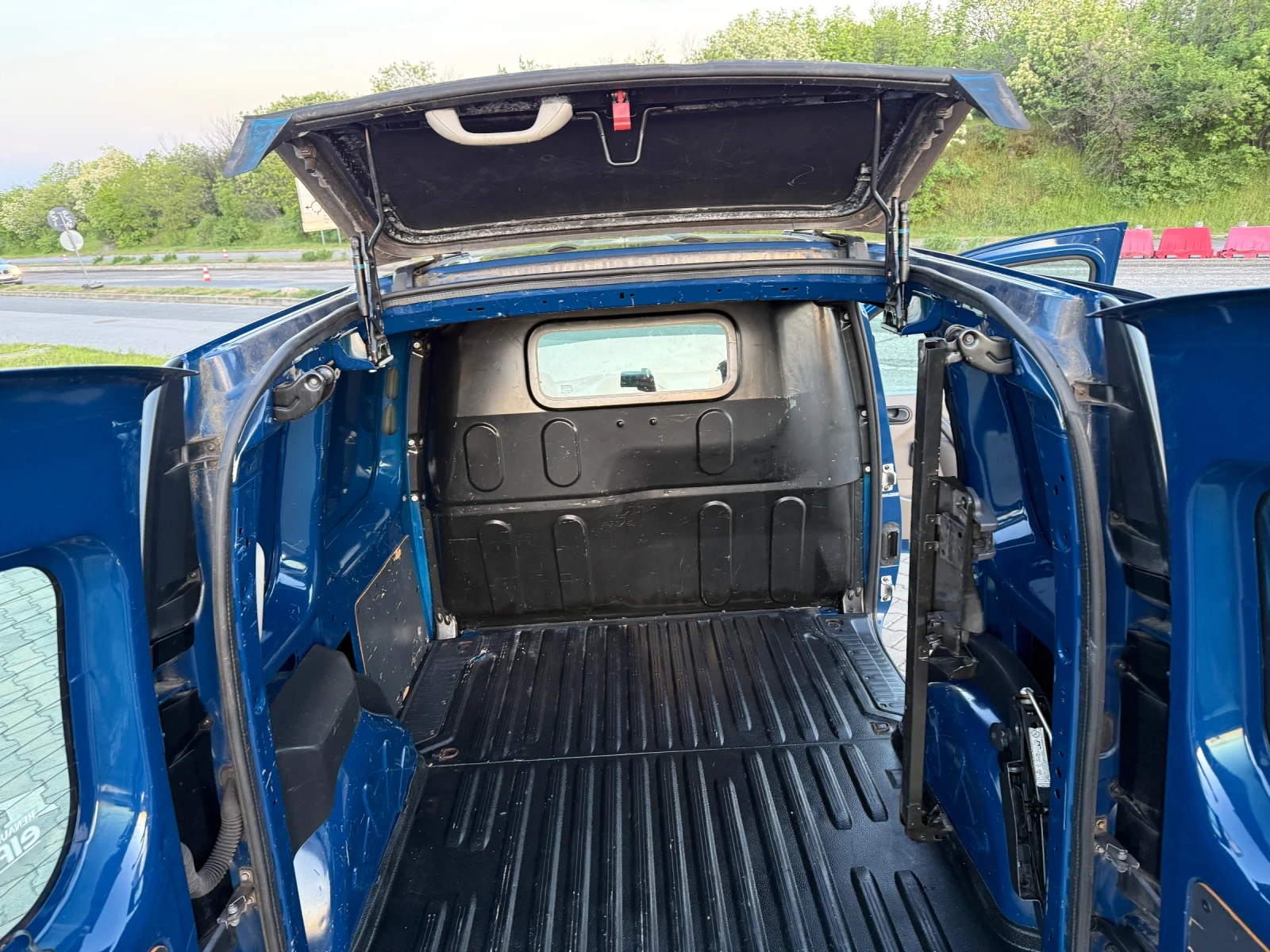 Renault Kangoo * 1.5DCI* 68HP* ТОВАРЕН* , снимка 15 - Автомобили и джипове - 54349504