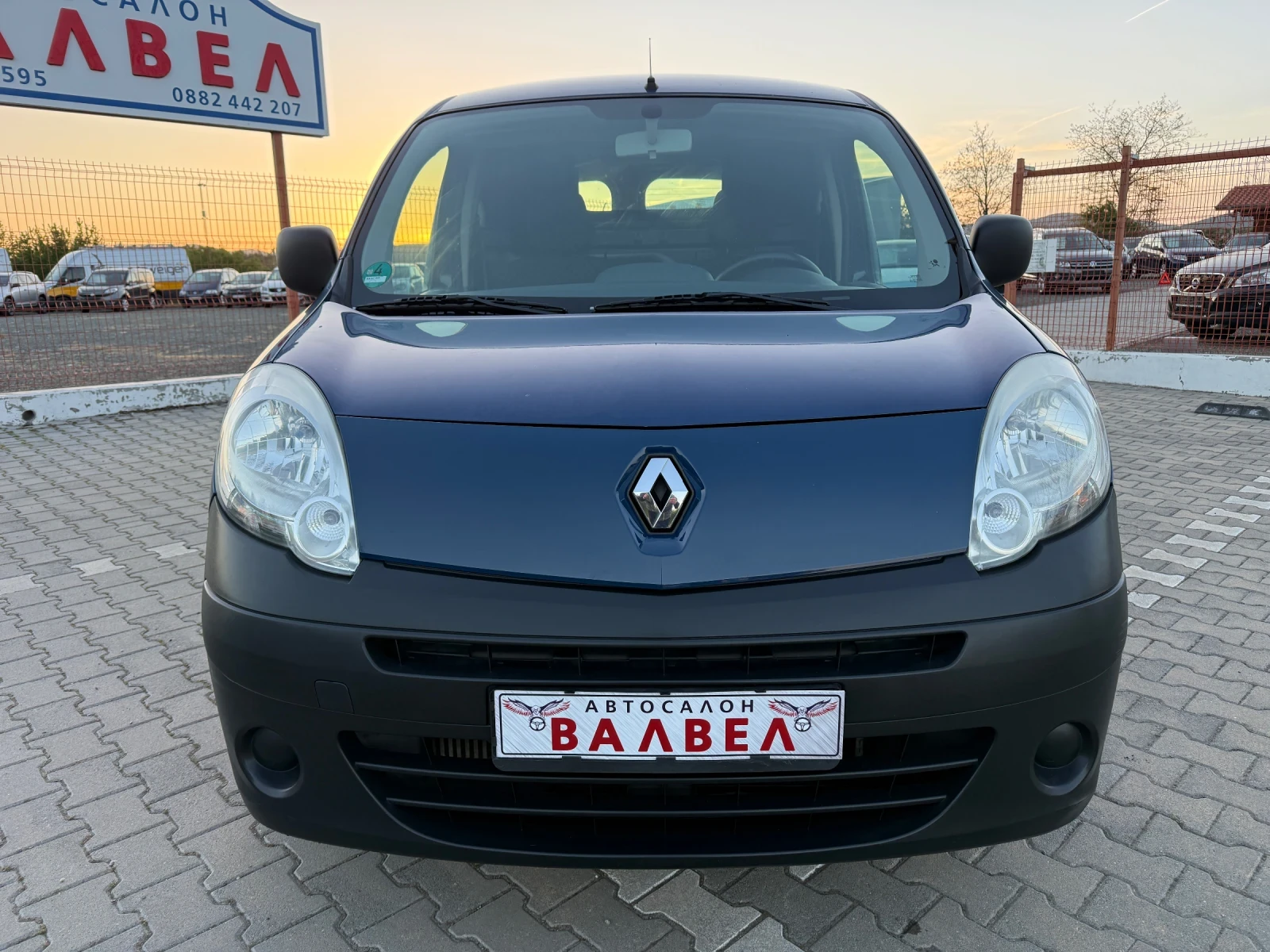 Renault Kangoo * 1.5DCI* 68HP* ТОВАРЕН* , снимка 2 - Автомобили и джипове - 54349504