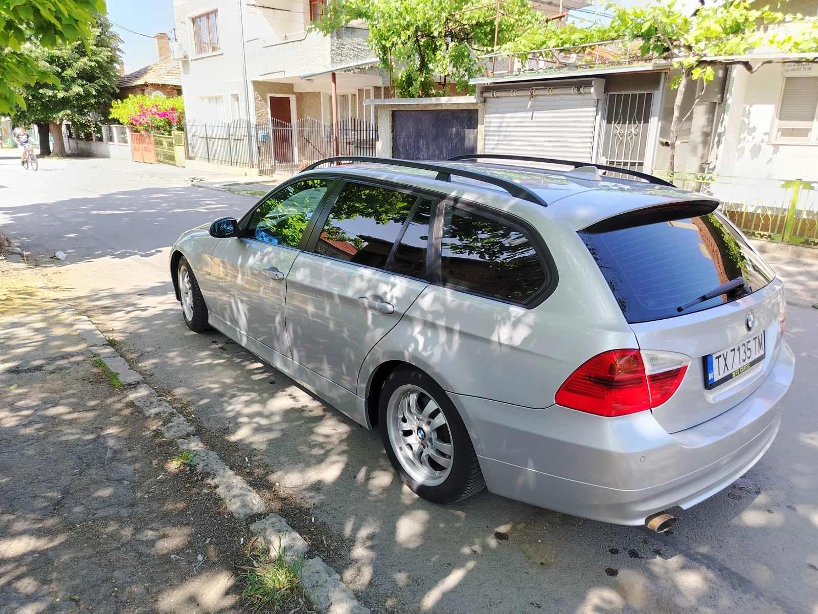 BMW 320 2.0d, снимка 5 - Автомобили и джипове - 54404295
