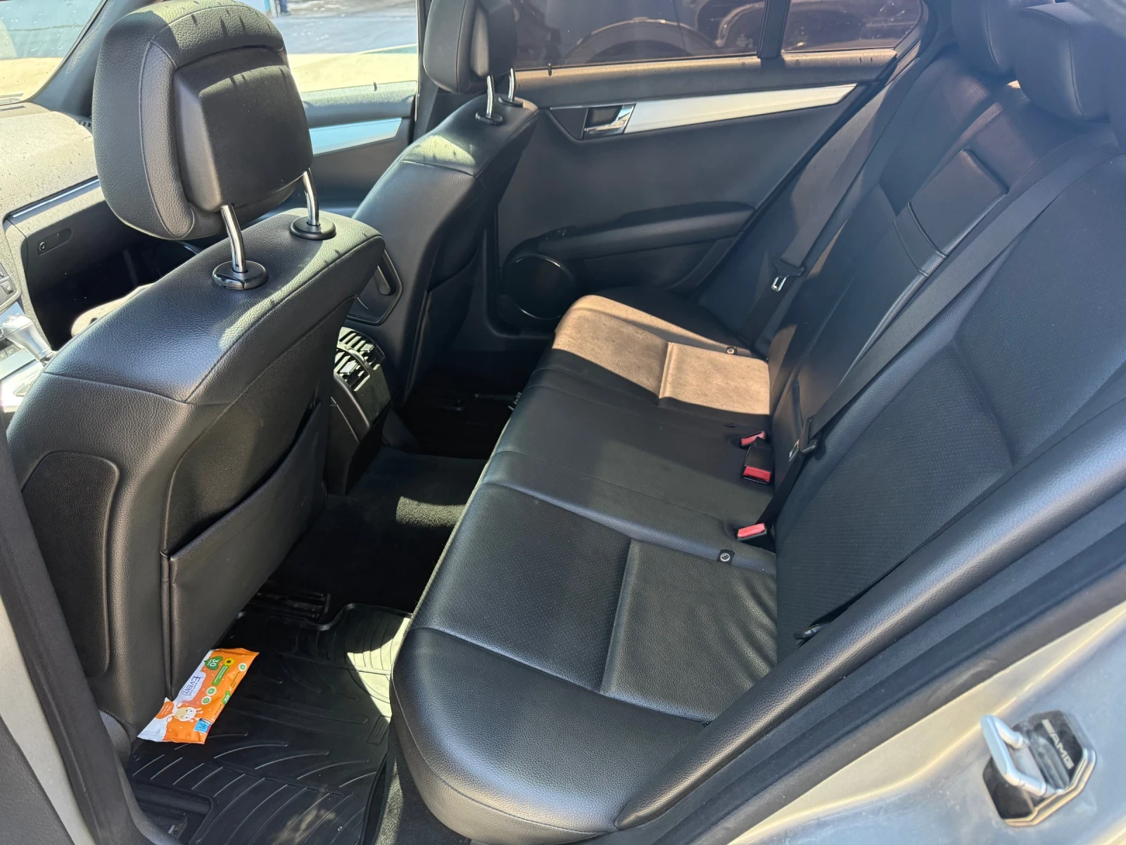 Mercedes-Benz C 300, снимка 13 - Автомобили и джипове - 54585822