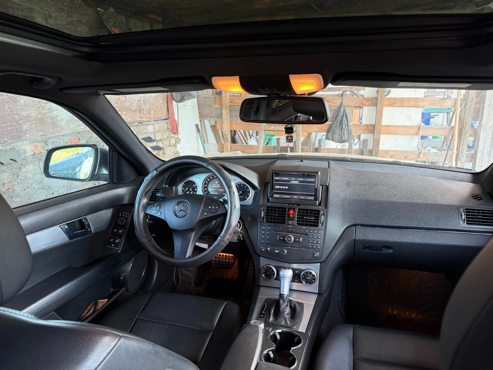 Mercedes-Benz C 300, снимка 15 - Автомобили и джипове - 54585822