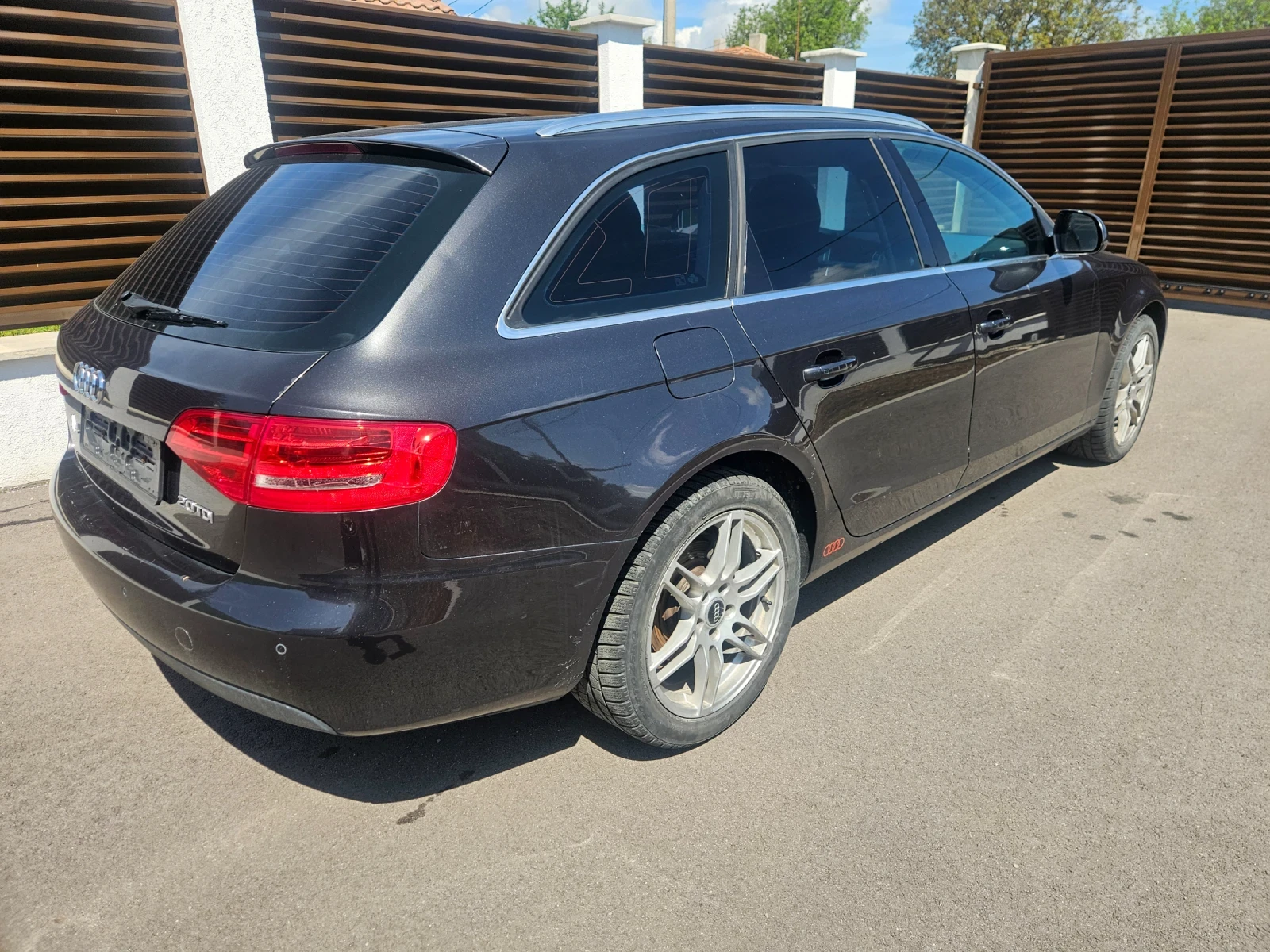 Audi A4 2.0дизел 143кс 2010год, снимка 3 - Автомобили и джипове - 54760013