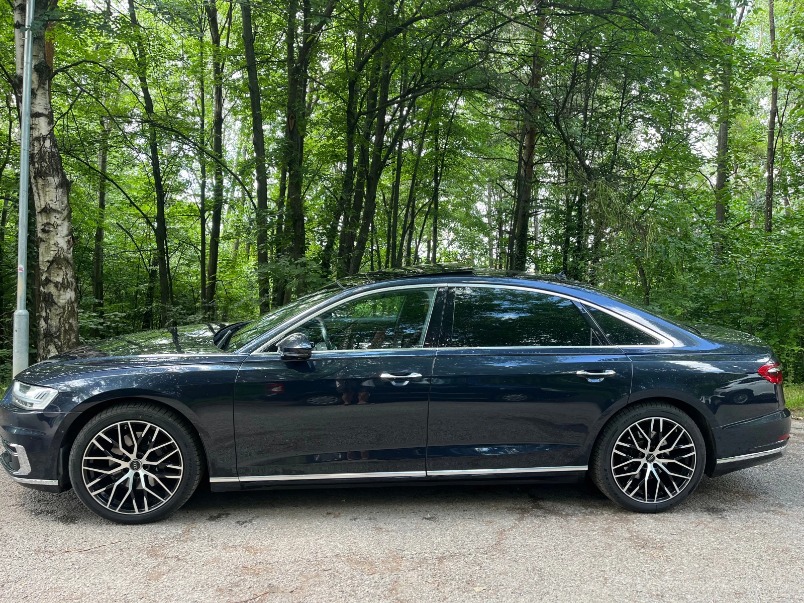 Audi A8 L 50 TDI FULL MATRIX VIRTUAL ОБДУХВАНЕ МАСАЖ 3хТV , снимка 3 - Автомобили и джипове - 54809696