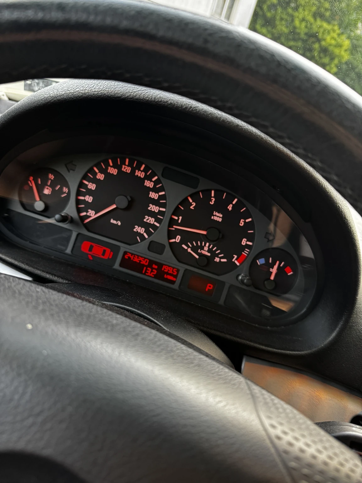 BMW 320, снимка 11 - Автомобили и джипове - 54823207