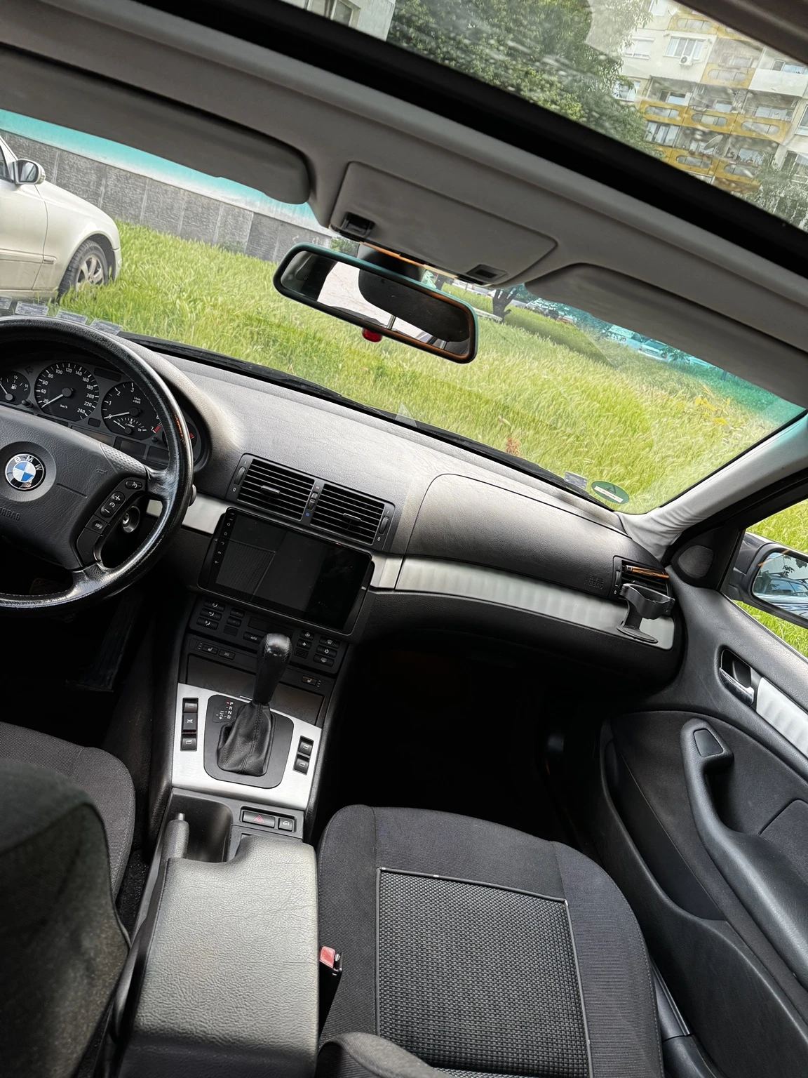 BMW 320, снимка 9 - Автомобили и джипове - 54823207