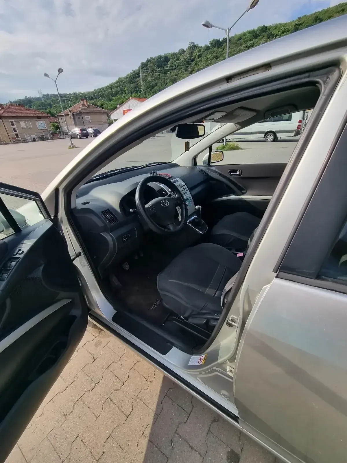 Toyota Corolla verso 6+ 1, снимка 17 - Автомобили и джипове - 54826153