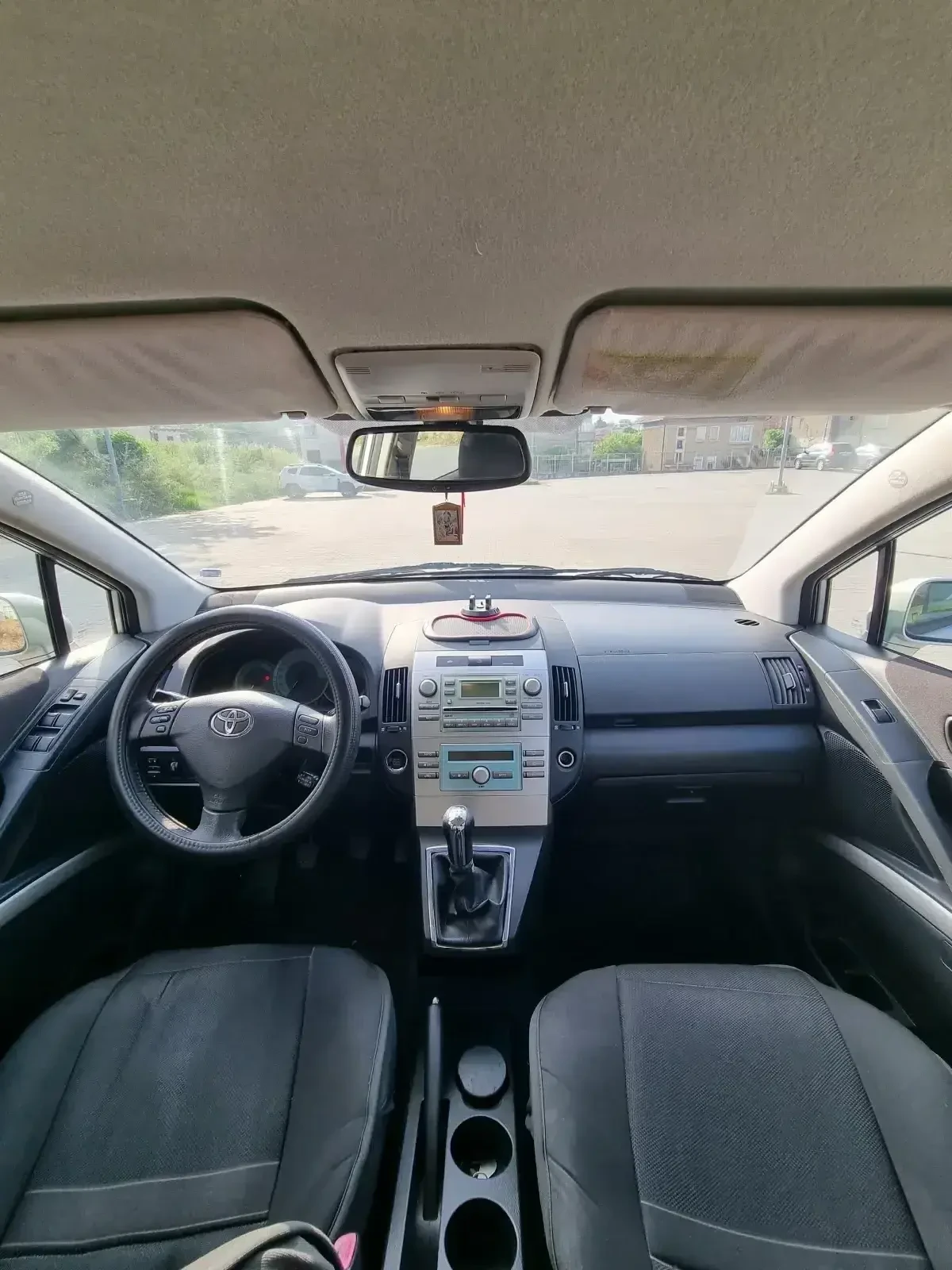 Toyota Corolla verso 6+ 1, снимка 14 - Автомобили и джипове - 54826153