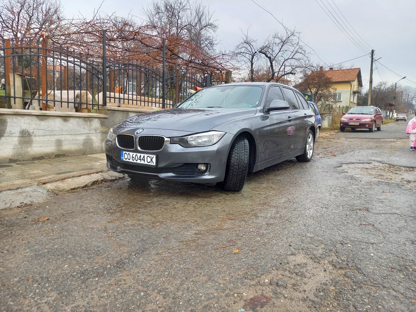 BMW 320, снимка 4 - Автомобили и джипове - 54940420