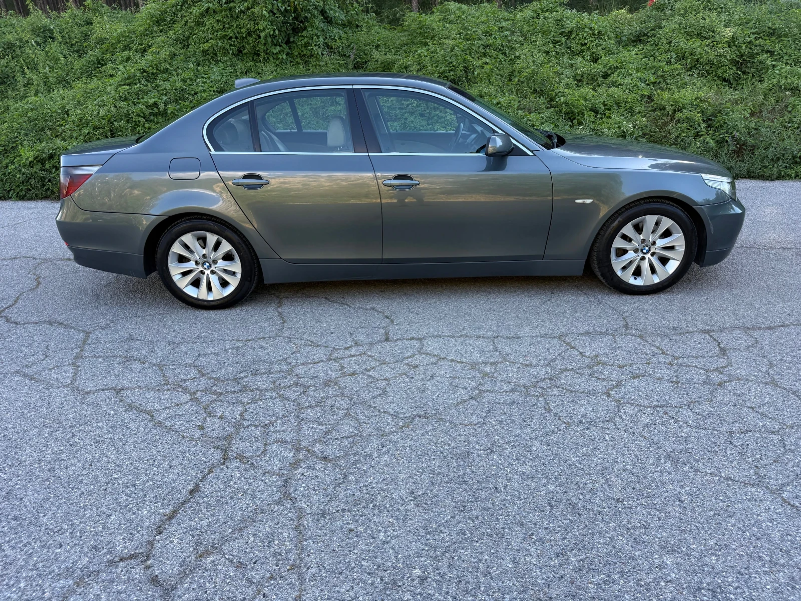 BMW 530, снимка 6 - Автомобили и джипове - 54972732