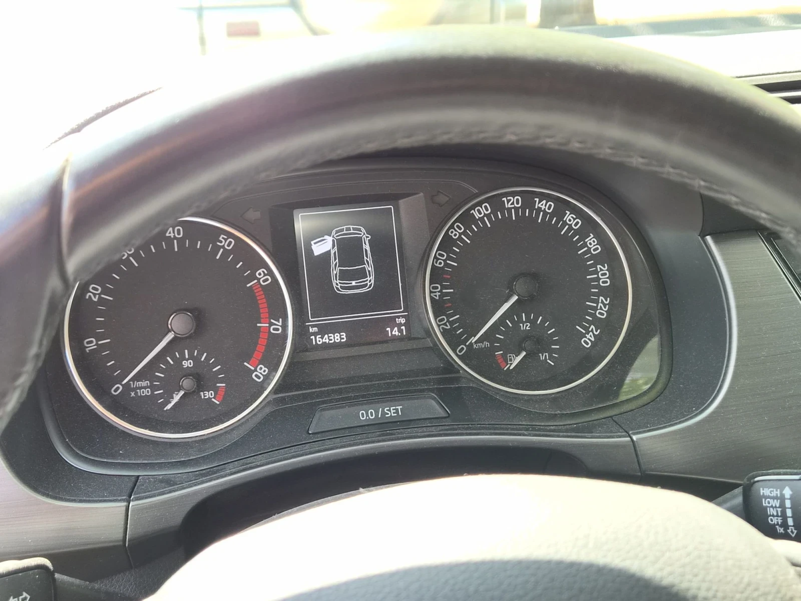 Skoda Fabia 1.2 tsi 110 к.с., снимка 16 - Автомобили и джипове - 55839681
