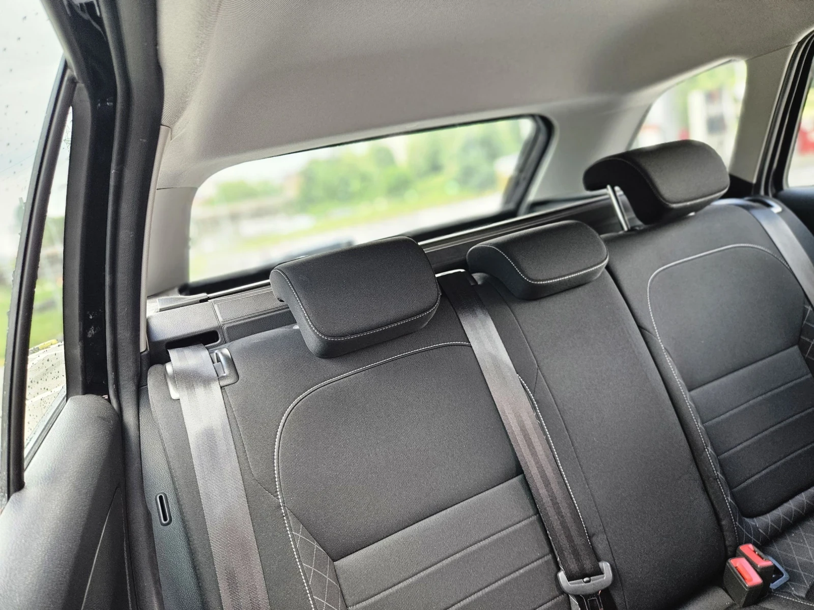 Skoda Fabia 1.2 tsi 110 к.с., снимка 10 - Автомобили и джипове - 55015317