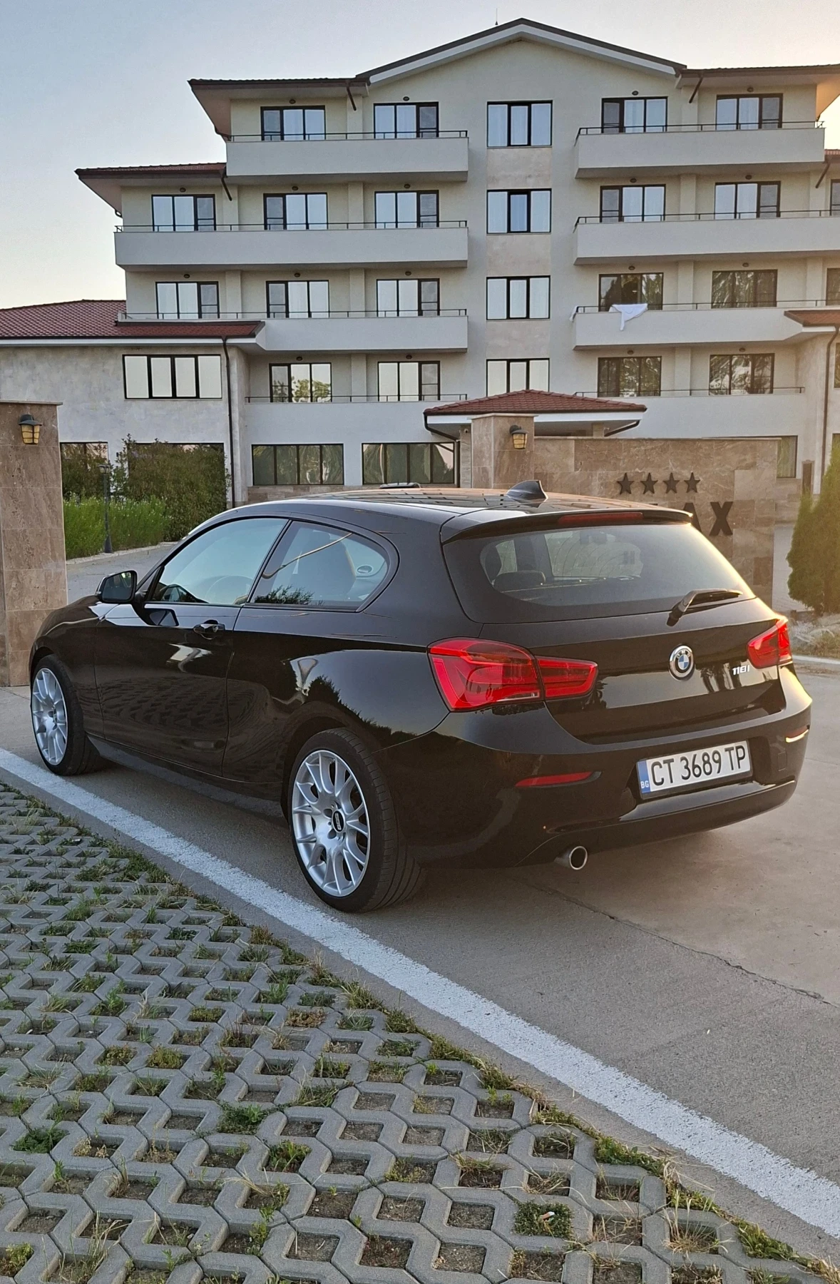 BMW 118 i b38 ТОП ЦЕНА , снимка 4 - Автомобили и джипове - 55042397