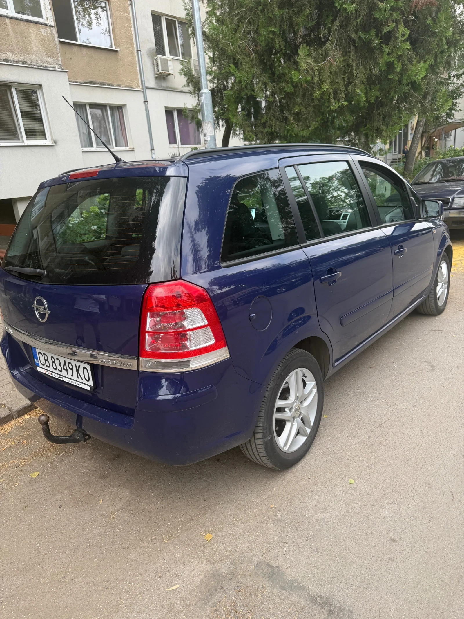 Opel Zafira Ван, снимка 4 - Автомобили и джипове - 55403401
