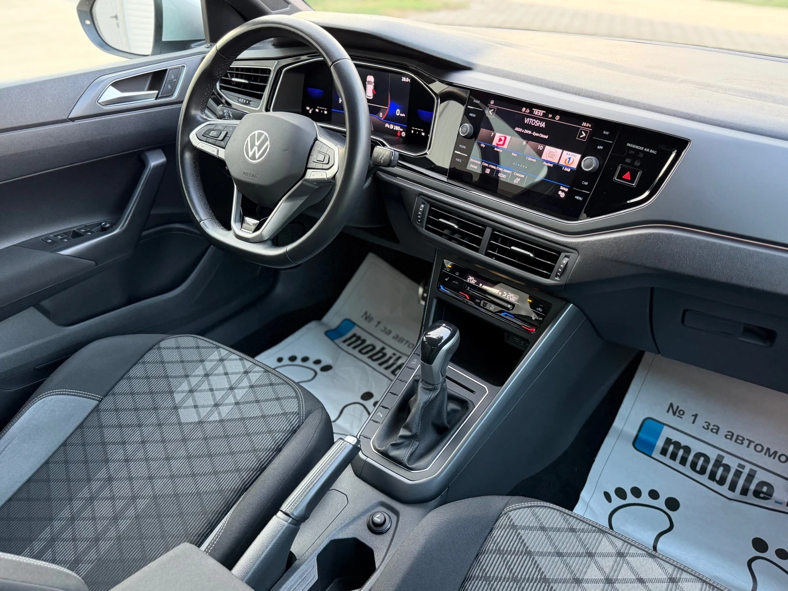 VW Taigo 1.0TSI 7DSG* R-Line* , снимка 11 - Автомобили и джипове - 55631999