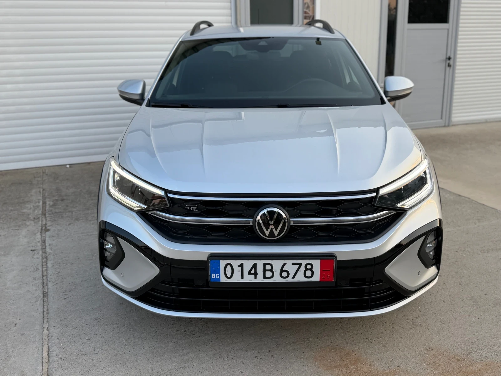 VW Taigo 1.0TSI 7DSG* R-Line* , снимка 2 - Автомобили и джипове - 55631999