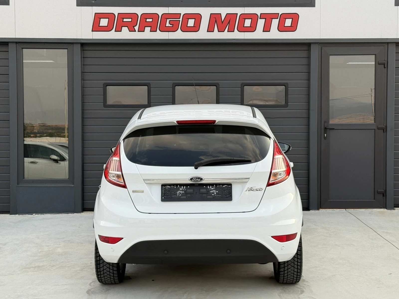 Ford Fiesta 1.0 EcoBoost, снимка 5 - Автомобили и джипове - 55859391