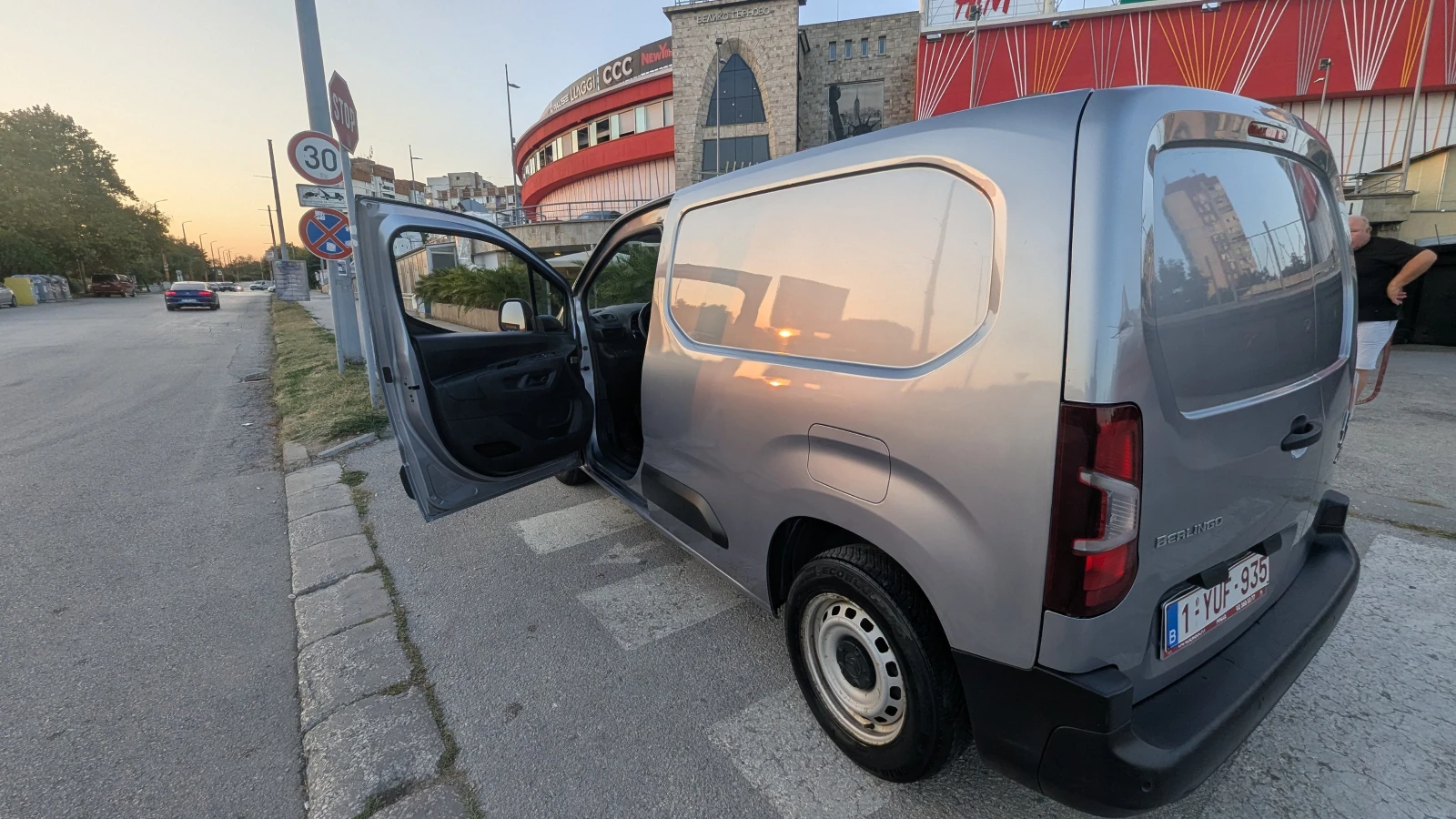 Citroen Berlingo, снимка 15 - Автомобили и джипове - 56025697