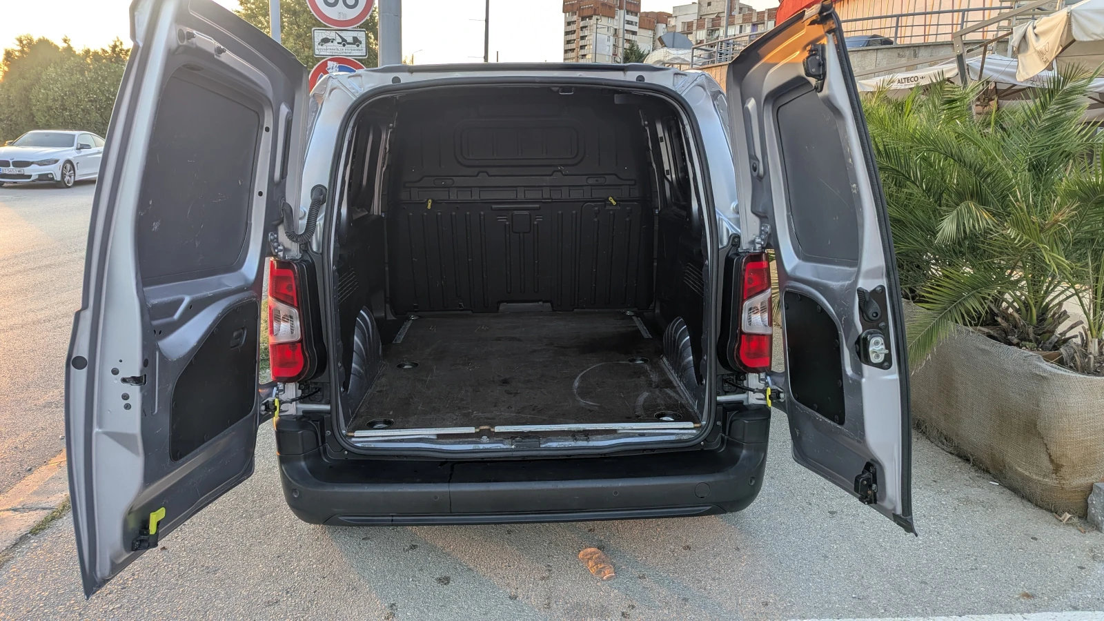Citroen Berlingo, снимка 3 - Автомобили и джипове - 56025697